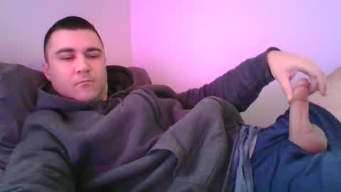 Snapshot of crush380 chatting on December 15, 4:59 pm Crush380 online show from December 15, 4:59 pm