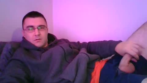 Snapshot of crush380 chatting on December 15, 8:25 pm Crush380 online show from December 15, 8:25 pm