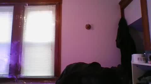 Snapshot of crush380 chatting on December 29, 3:03 pm Crush380 online show from December 29, 3:03 pm