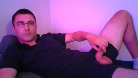 Snapshot of crush380 chatting on December 30, 11:28 pm Crush380 online show from December 30, 11:28 pm