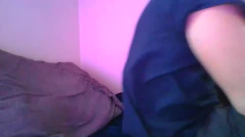 Snapshot of crush380 chatting on January 7, 4:05 pm Crush380 online show from January 7, 4:05 pm