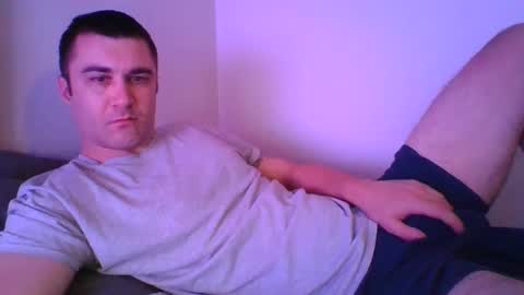 Snapshot of crush380 chatting on February 19, 1:29 am Crush380 online show from February 19, 1:29 am