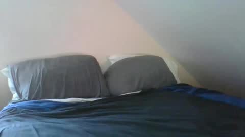 Snapshot of crush380 chatting on February 4, 8:47 pm Crush380 online show from February 4, 8:47 pm
