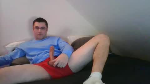 Snapshot of crush380 chatting on February 7, 10:13 pm Crush380 online show from February 7, 10:13 pm