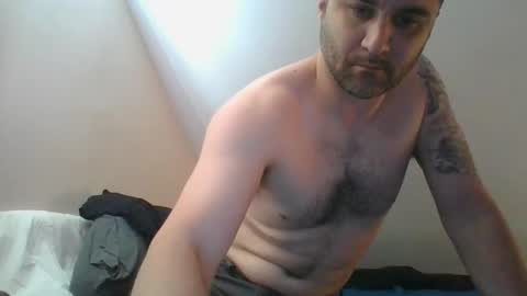 Snapshot of crush380 chatting on April 27, 7:34 pm Crush380 online show from April 27, 7:34 pm