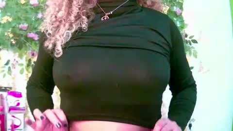 crysrus online show from April 1, 10:07 pm