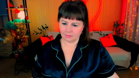 Anna online show from April 2, 7:44 pm