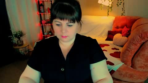 Snapshot of crystaalstaar chatting on June 6, 10:36 pm Anna online show from June 6, 10:36 pm
