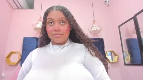 crystal_butterfly1 online show from November 9, 12:58 pm