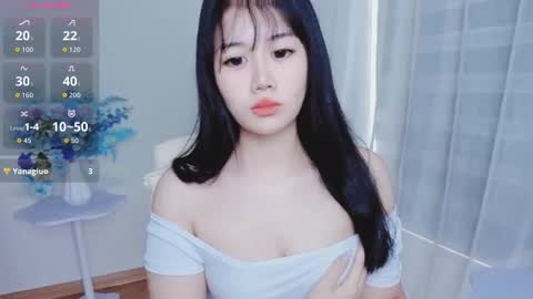 crystal_lea online show from October 15, 1:28 am
