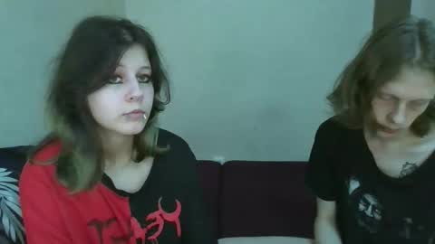 Snapshot of crystal_porn_love chatting on November 17, 11:10 pm Crystal and Marcl online show from November 17, 11:10 pm