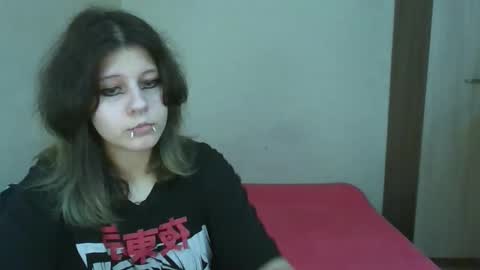 Snapshot of crystal_porn_love chatting on November 19, 10:43 pm Crystal and Marcl online show from November 19, 10:43 pm