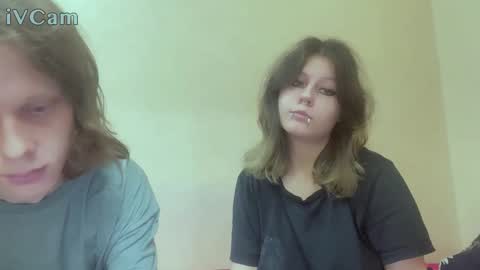 Snapshot of crystal_porn_love chatting on November 25, 3:06 am Crystal and Marcl online show from November 25, 3:06 am