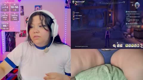 Snapshot of crystal_velvet01 chatting on February 22, 7:01 pm crystal online show from February 22, 7:01 pm