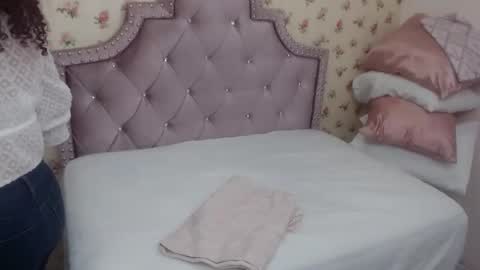 Milf Latina online show from March 18, 12:52 pm