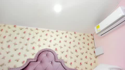 Milf Latina online show from July 22, 1:14 pm