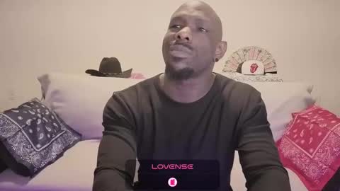 Snapshot of crystalclearstud chatting on January 9, 2:14 am crystalclearstud online show from January 9, 2:14 am