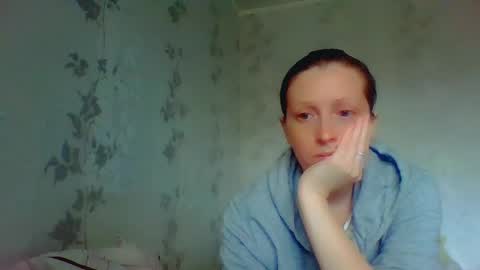 Snapshot of crystallangel chatting on April 15, 12:34 pm CrystallAngel online show from April 15, 12:34 pm