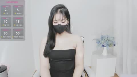 Snapshot of crystallea_ chatting on March 15, 1:22 am lea online show from March 15, 1:22 am