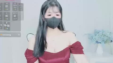 Snapshot of crystallea_ chatting on March 17, 2:16 am lea online show from March 17, 2:16 am