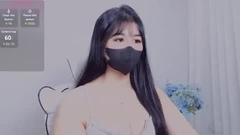 Snapshot of crystallea_ chatting on March 18, 1:53 am lea online show from March 18, 1:53 am