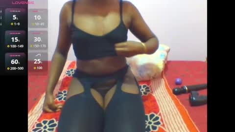 Snapshot of crystallgem chatting on July 16, 2:56 pm crystallgem online show from July 16, 2:56 pm