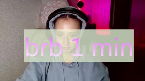 Snapshot of crystallkris chatting on December 9, 2:24 am Kristina online show from December 9, 2:24 am