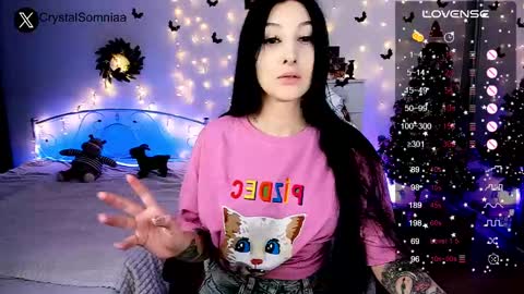 Snapshot of crystalsomnia chatting on January 9, 12:46 am Sasha Make me moan with patterns good music here online show from January 9, 12:46 am