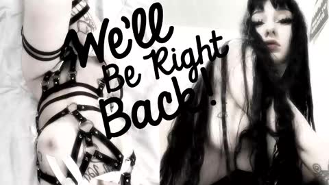 Snapshot of crystalsomnia chatting on December 2, 2:39 am Sasha Make me moan with patterns good music here online show from December 2, 2:39 am