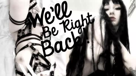 Snapshot of crystalsomnia chatting on February 3, 11:26 am Sasha Make me moan with patterns good music here online show from February 3, 11:26 am