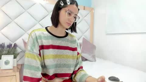 Crystal online show from May 22, 6:46 pm