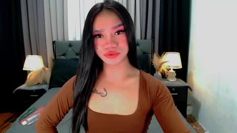 bea takashi  online show from March 30, 9:43 am