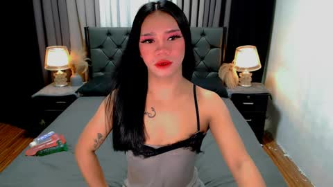bea takashi  online show from June 5, 9:48 am