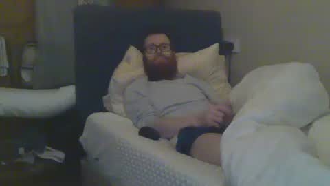 Snapshot of cs014g8493 chatting on March 5, 11:05 pm chris online show from March 5, 11:05 pm