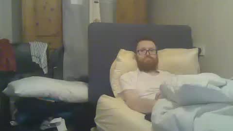 Snapshot of cs014g8493 chatting on September 25, 12:36 am chris online show from September 25, 12:36 am