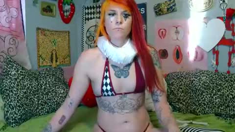     online show from November 3, 11:15 pm