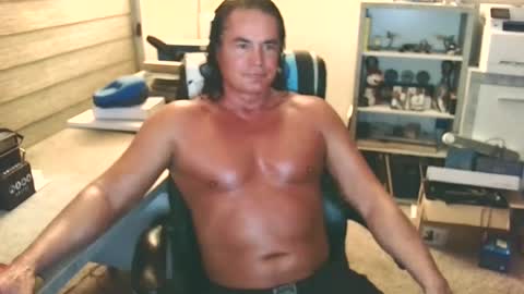 Yup... kinda old but Stop in and say hello online show from June 18, 4:46 am