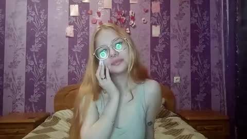 Sia online show from November 26, 7:20 am