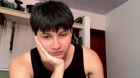 cuddly_and_jinx online show from March 25, 2:34 pm