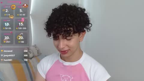 Cuddly online show from December 26, 8:32 pm