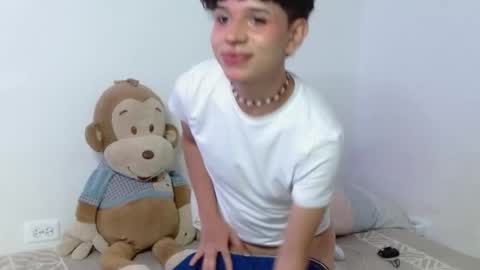 Cuddly online show from October 7, 9:45 pm