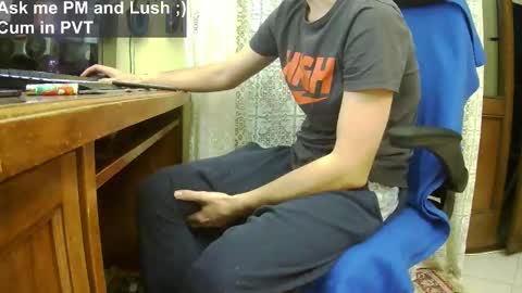 Leo online show from October 31, 4:41 pm