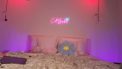 Snapshot of cult_barbie93 chatting on December 17, 7:07 am Cult Barbie online show from December 17, 7:07 am