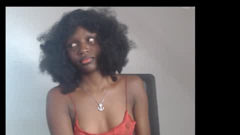 Snapshot of cum_ebony_xsecret chatting on February 9, 7:23 am sophie online show from February 9, 7:23 am