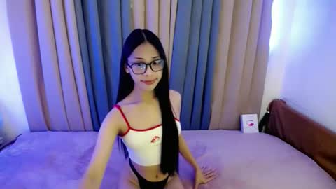 Snapshot of cum_fuck_me69 chatting on June 9, 6:14 am kez online show from June 9, 6:14 am