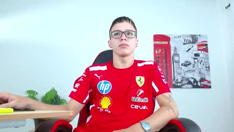 cumandres online show from September 9, 2:05 pm