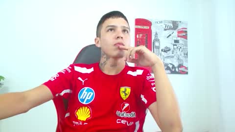 Snapshot of cumandres chatting on January 8, 3:47 pm cumandres online show from January 8, 3:47 pm