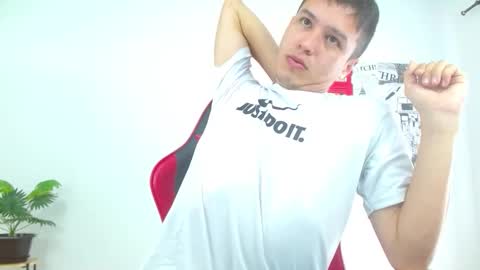 Snapshot of cumandres chatting on January 9, 3:04 pm cumandres online show from January 9, 3:04 pm