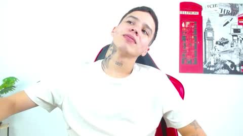 Snapshot of cumandres chatting on February 4, 3:40 pm cumandres online show from February 4, 3:40 pm