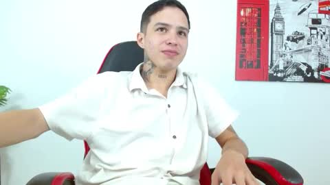 Snapshot of cumandres chatting on February 13, 3:19 pm cumandres online show from February 13, 3:19 pm